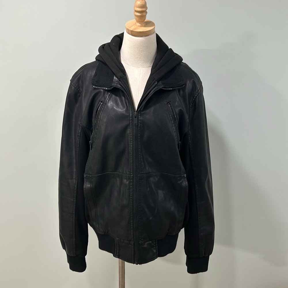 Guess men’s faux leather bomber jacket. Size L.